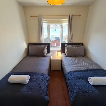 3 Cosy Bedrooms In A House 6 People *