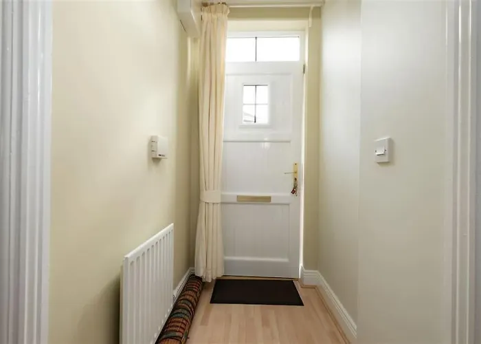 3 Cosy Bedrooms In A House 6 People Privatunterkunft