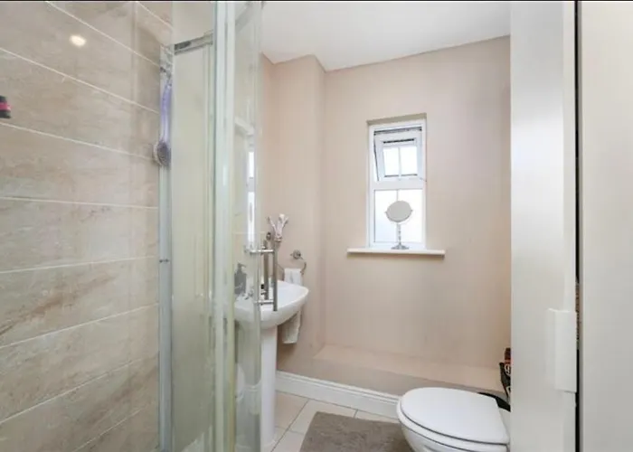 3 Cosy Bedrooms In A House 6 People Privatunterkunft Tyrrelstown